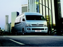 Фото Toyota Hiace 3.0 D MT №4