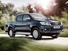 Фото Toyota Hilux Double Cab 2.4D MT №8